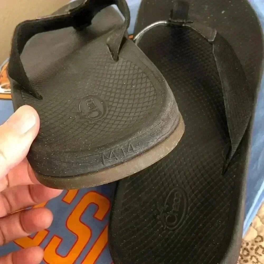 Chaco's Men's Black Flip Flop Size 14